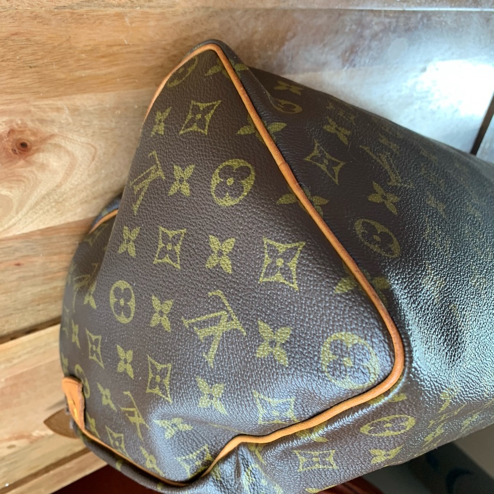 Louis Vuitton Speedy 35 Handbag. - Picture 7 of 16